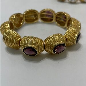 Source Unknown Gold and Purple Gem Bracelet